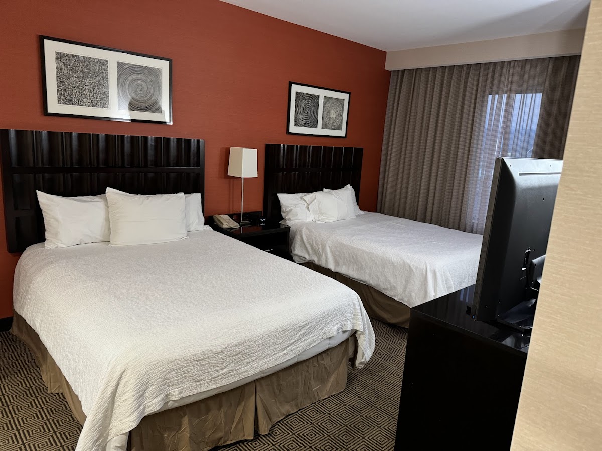 Embassy Suites by Hilton Palmdale photo 2