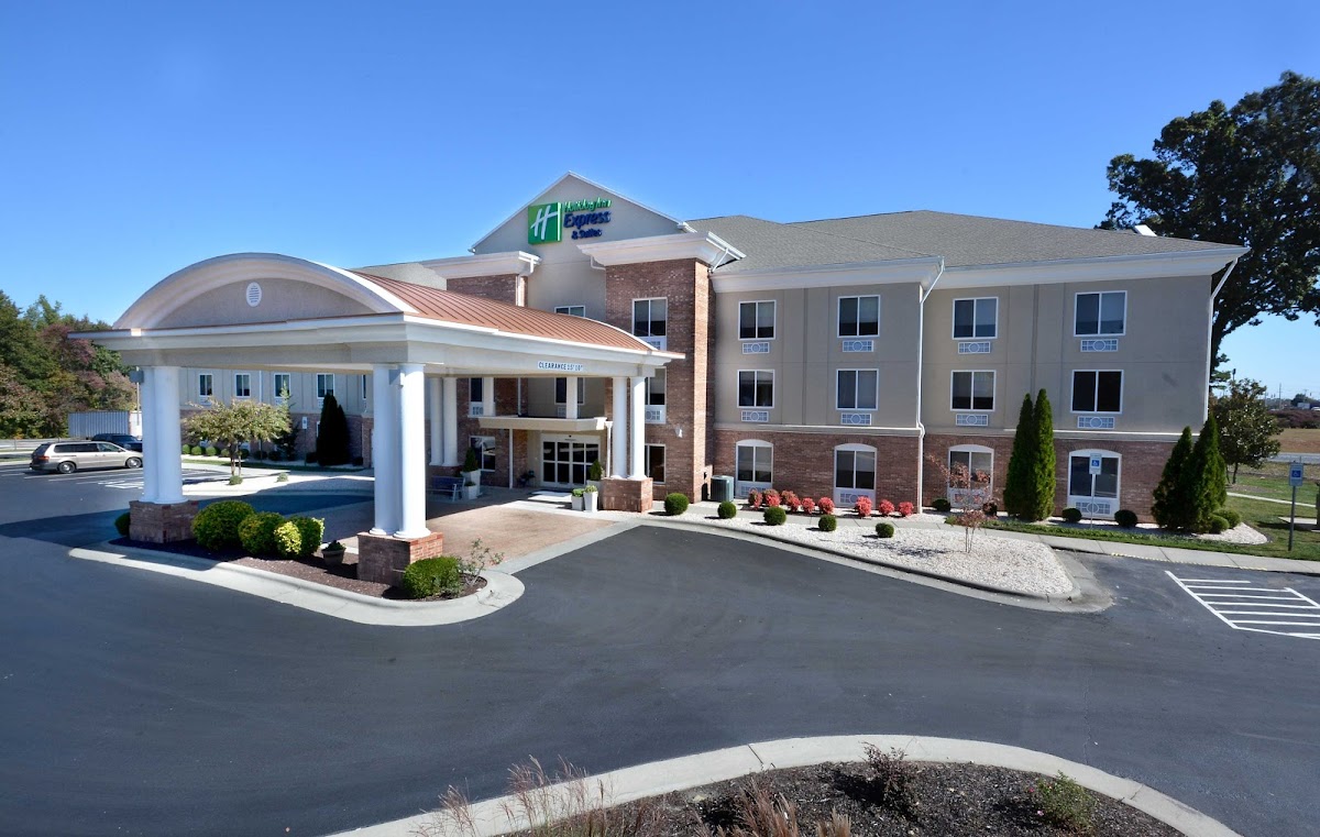 Holiday Inn Express & Suites High Point South by IHG