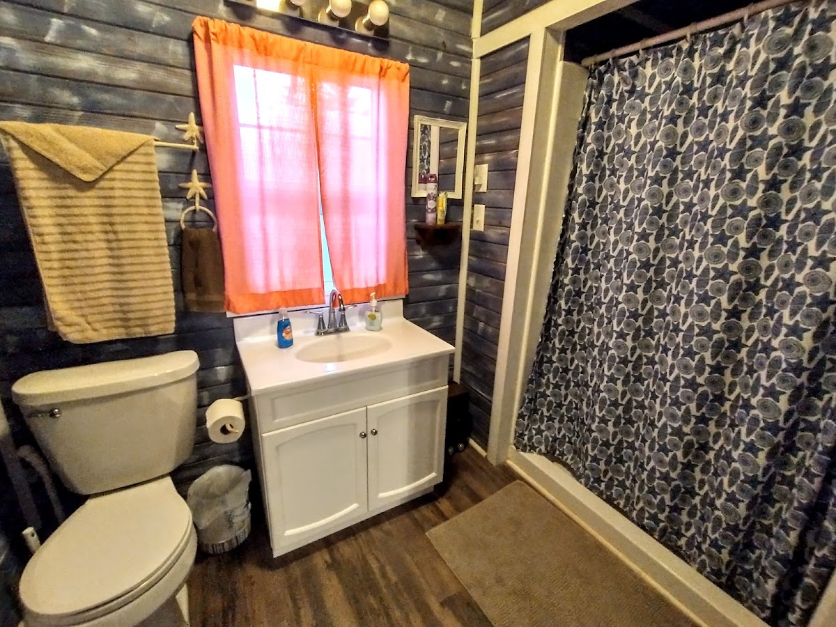 Set In Stone Cabins and RV Park photo 3