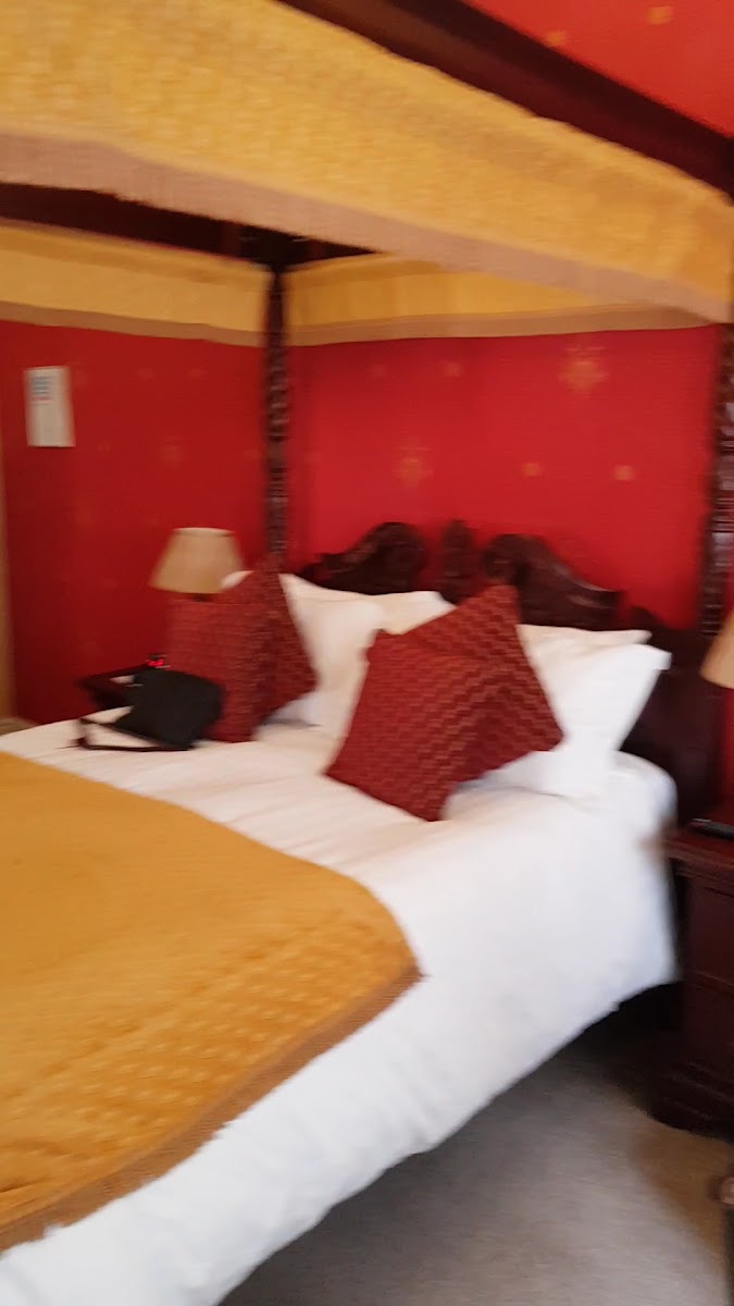 The Cotford Hotel and L'amuse bouche restaurant