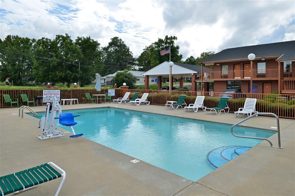 Americas Best Value Inn & Suites Sheridan photo 3