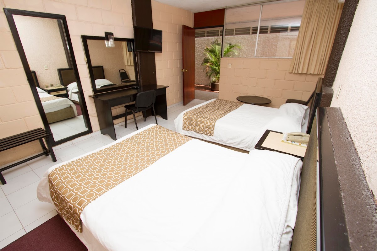 Hotel Safari photo 2