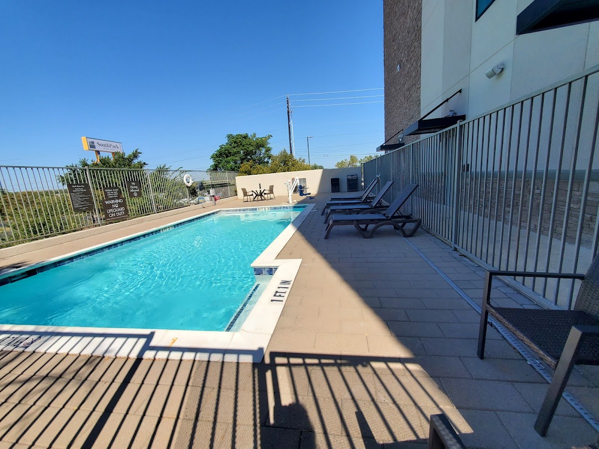 Comfort Suites - South Austin photo 3