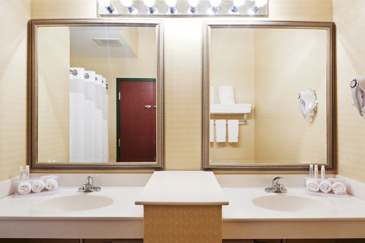 Holiday Inn Express Durham - (Unh) by IHG photo 3