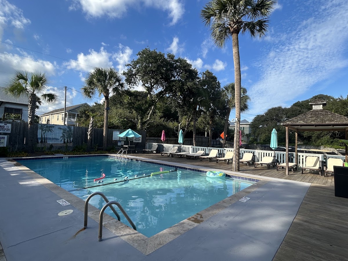 The Folliday Inn photo 2