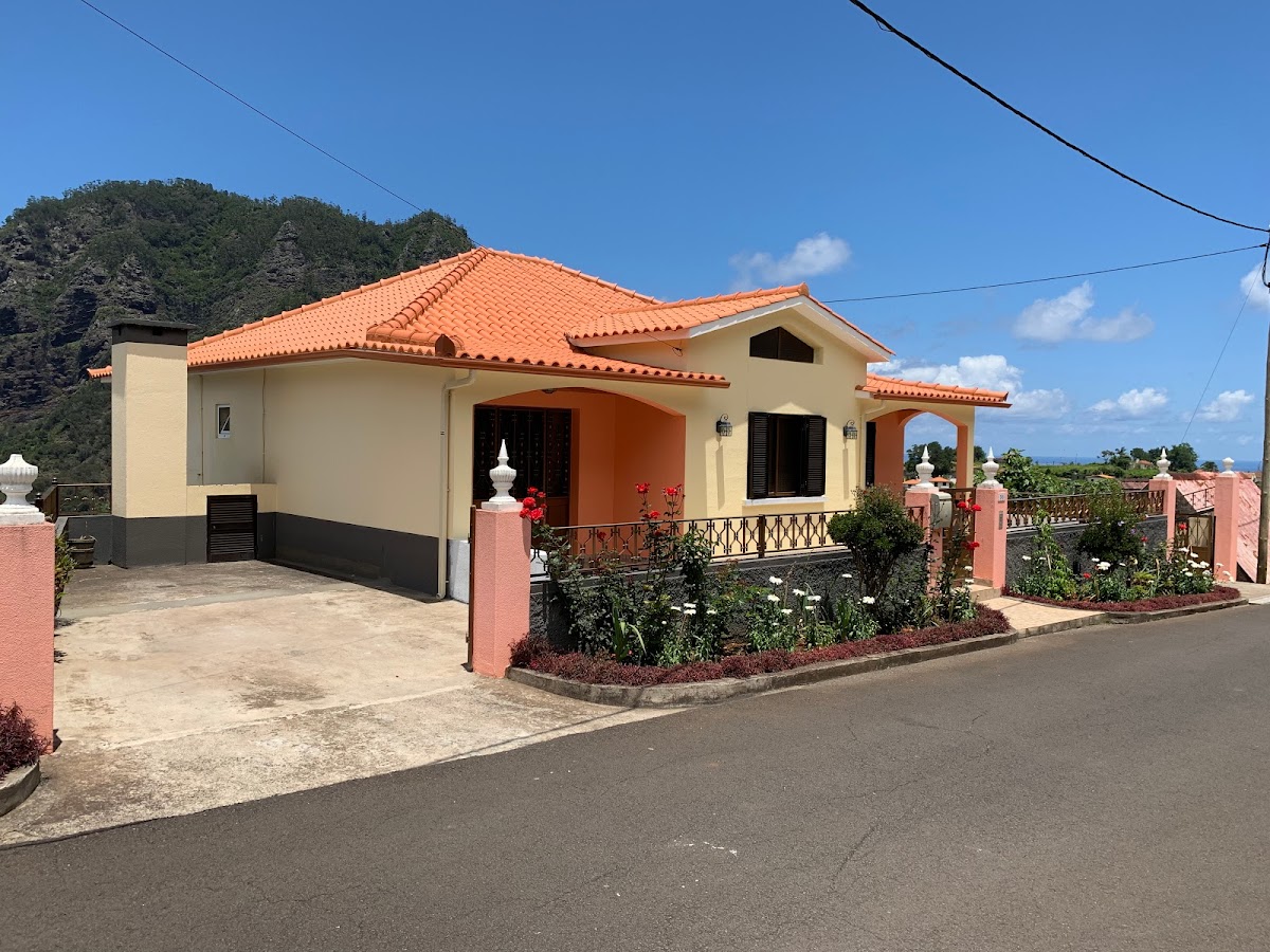 Pereira's House - Mountain & Sea