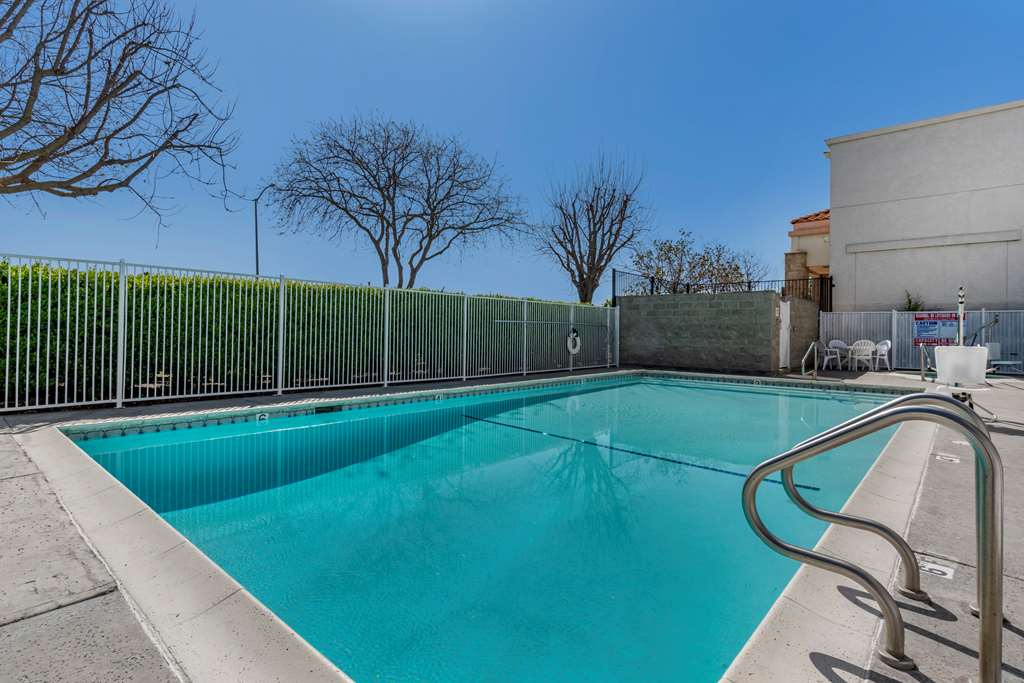 Best Western Luxury Inn photo 3