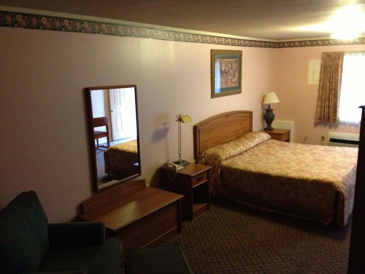 Indian Head Inn