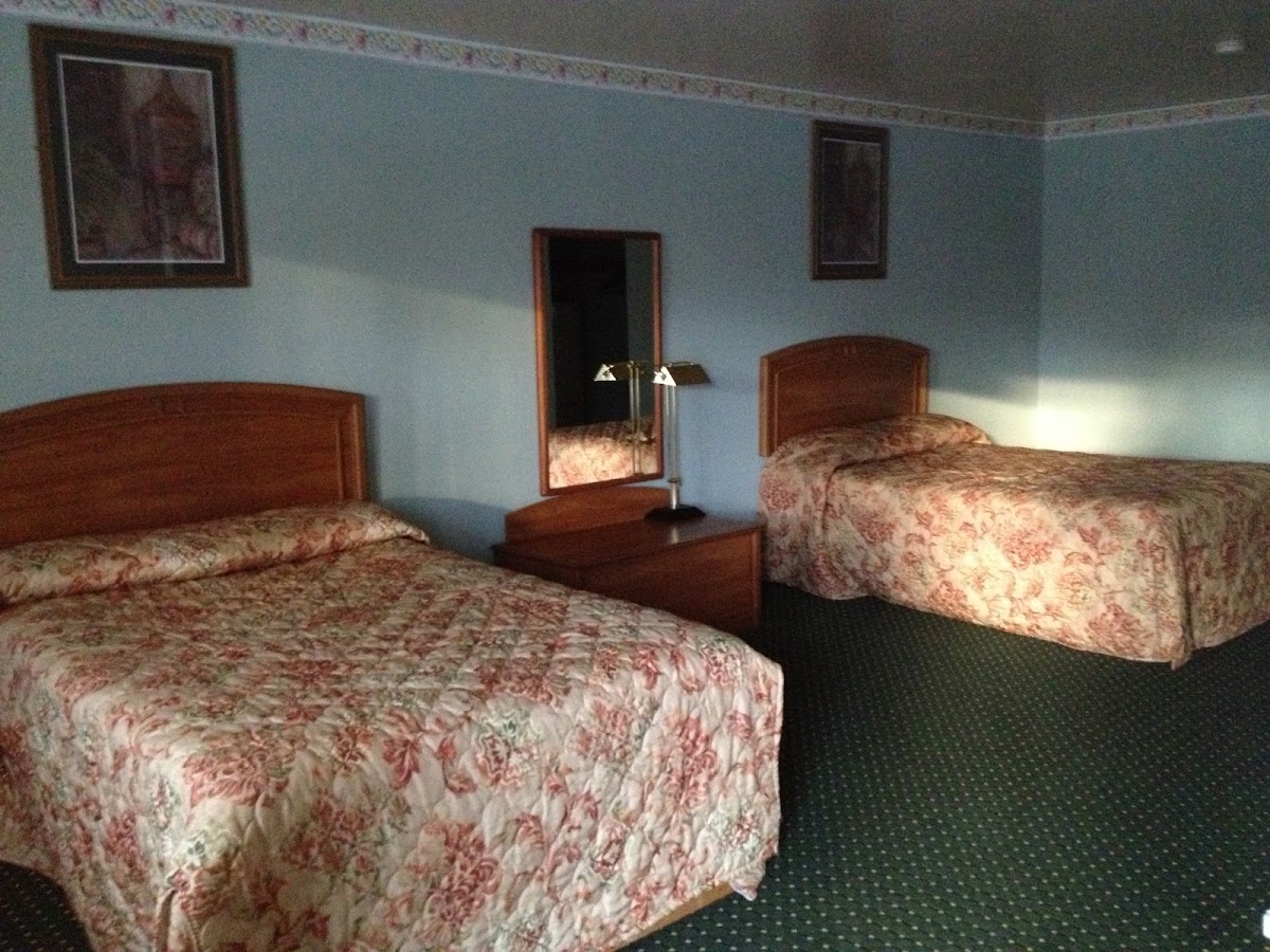Indian Head Inn photo 3