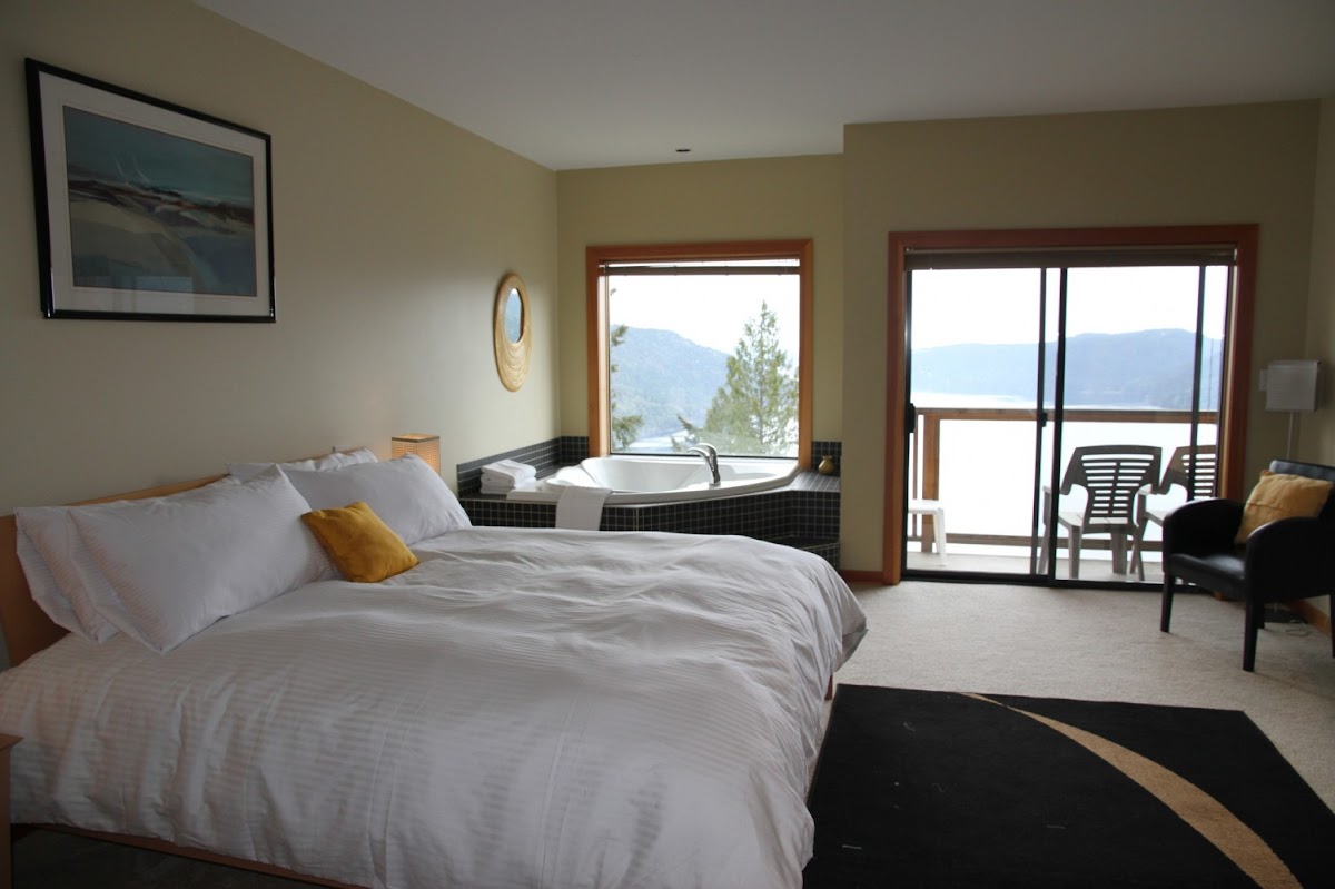 Moon Water Lodge photo 2