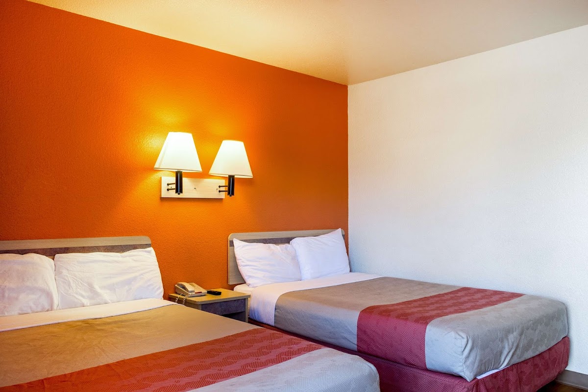 Motel 6 Mojave, CA photo 2