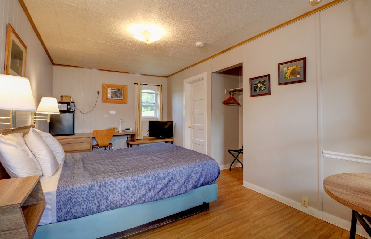 Maple Leaf Motel photo 2