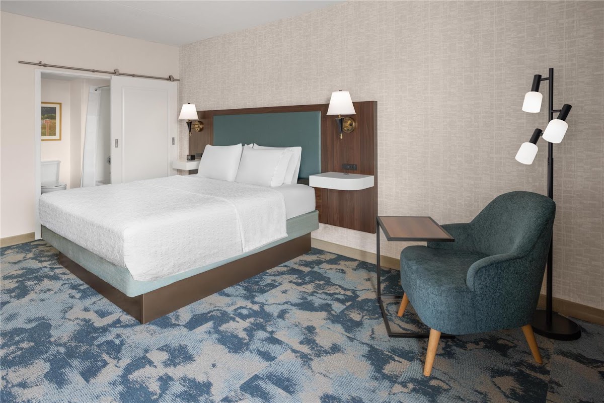Hampton Inn Frostburg photo 2