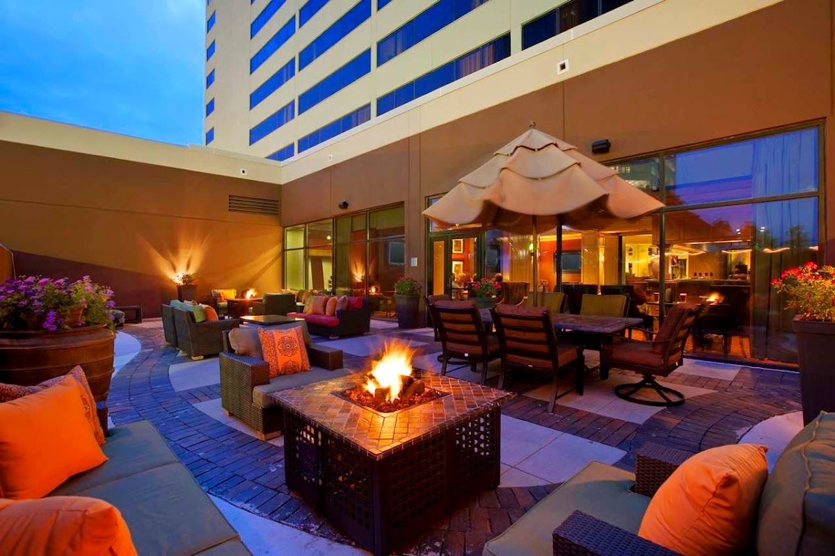 Hilton Chicago/Oak Brook Suites