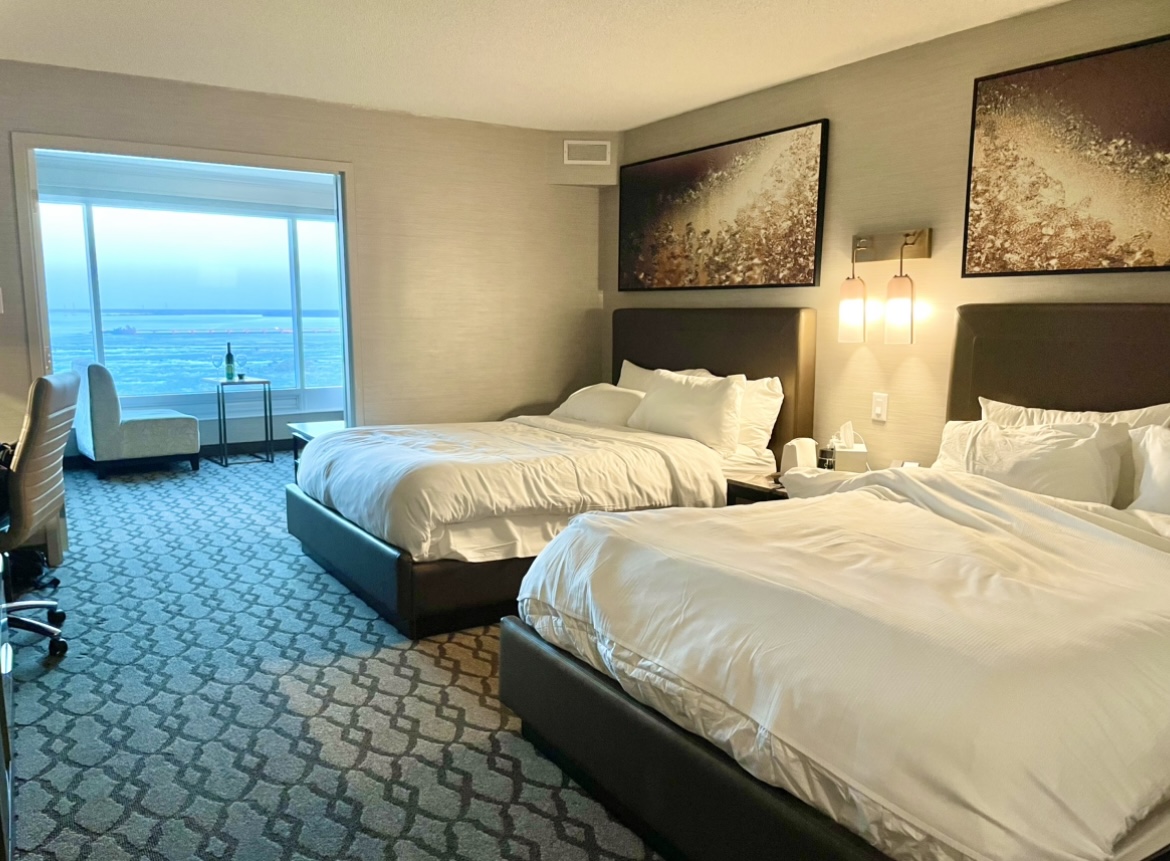 Niagara Falls Marriott Fallsview Hotel & Spa photo 2