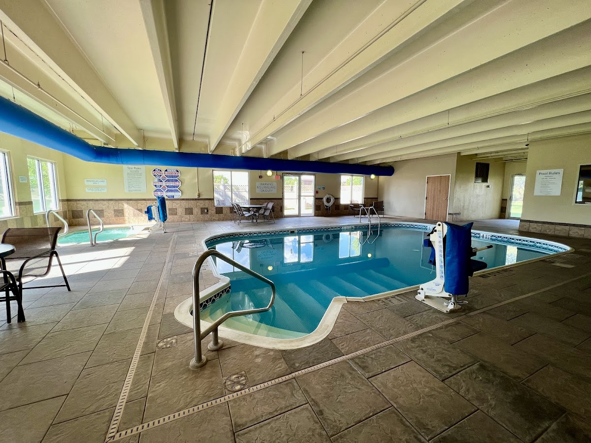 Holiday Inn Express & Suites Canyon by IHG photo 3