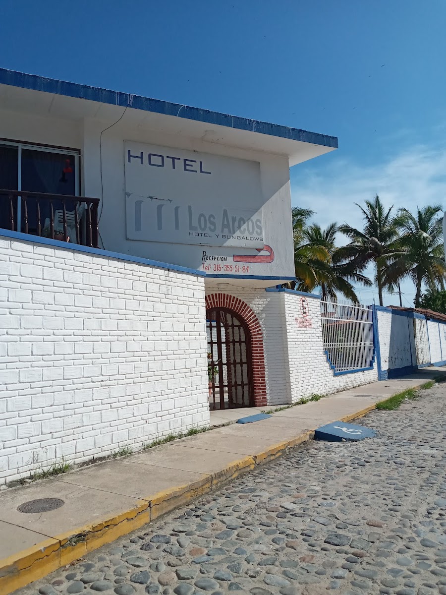 Los Arcos hotel y bungalows