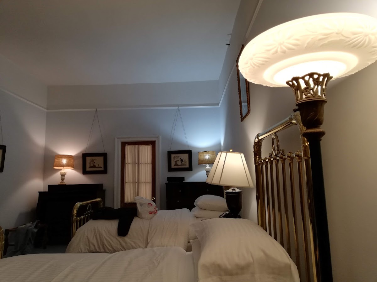 The American Hotel