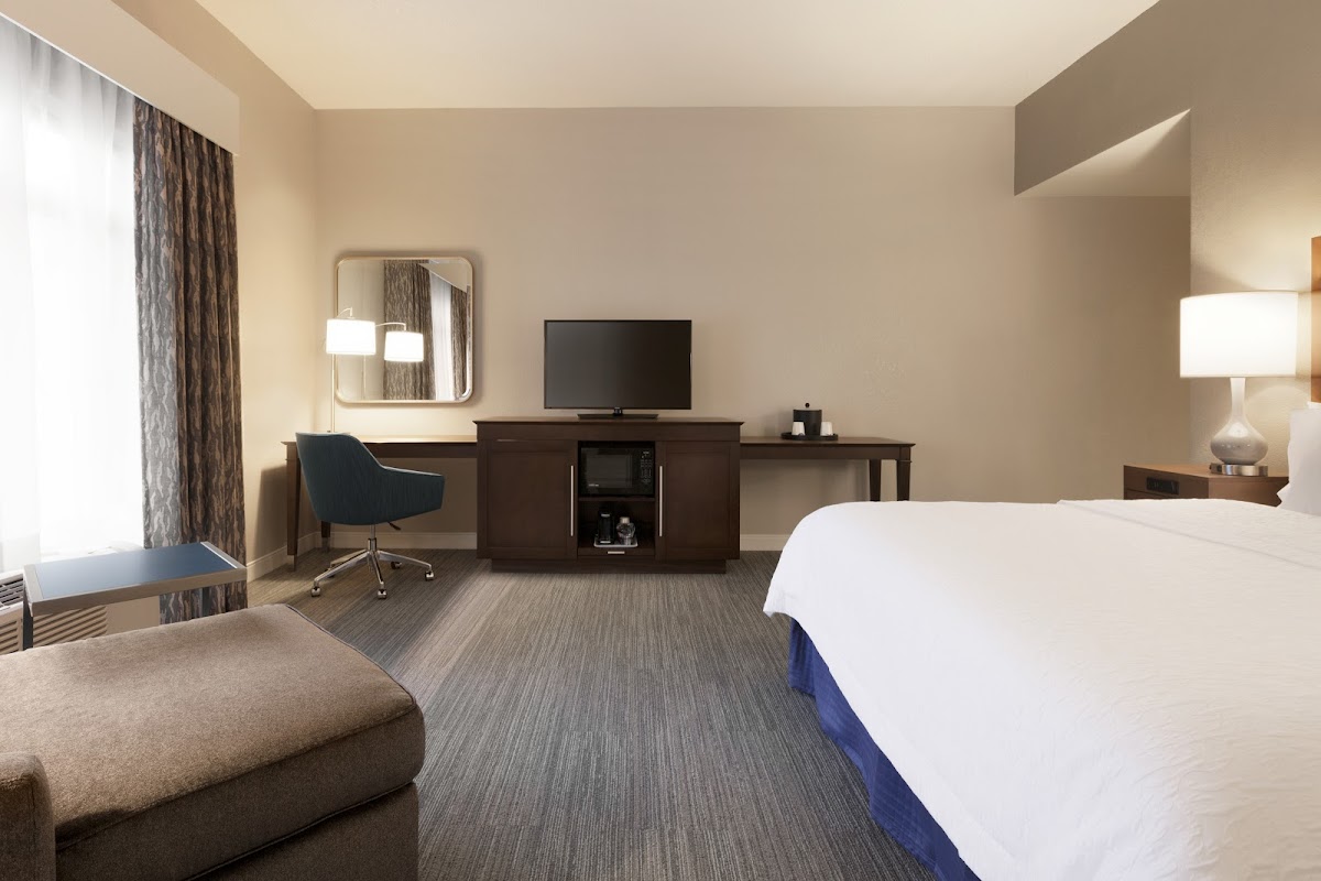 Hampton Inn & Suites Nashville-Downtown photo 2