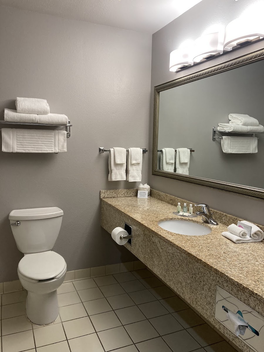 Quality Inn near Monument Health Rapid City Hospital photo 3