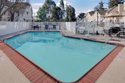Residence Inn by Marriott Fremont Silicon Valley photo 3