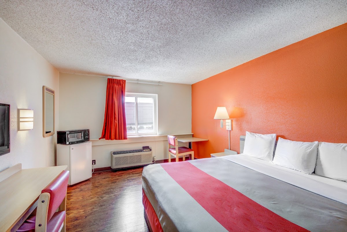 Motel 6 Wichita, KS photo 2