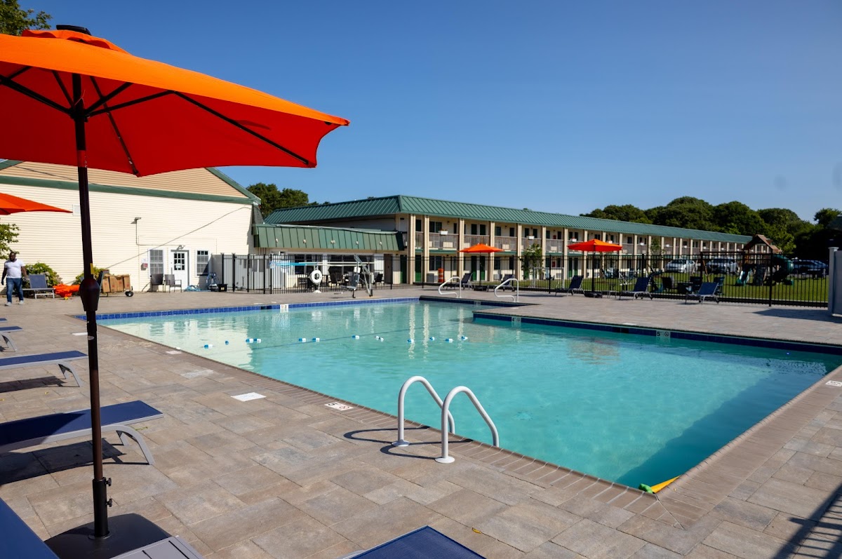 Sunbird Cape Cod Resort photo 3