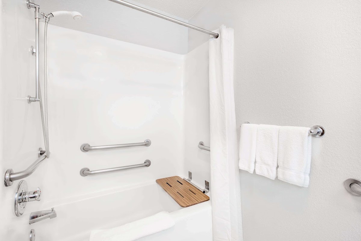 Microtel Inn & Suites by Wyndham Ames photo 3