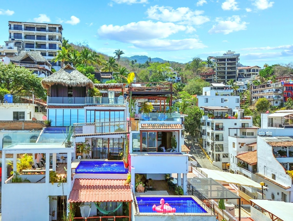 Casa Sunset-Spectacular Ocean Views Boutique Condos