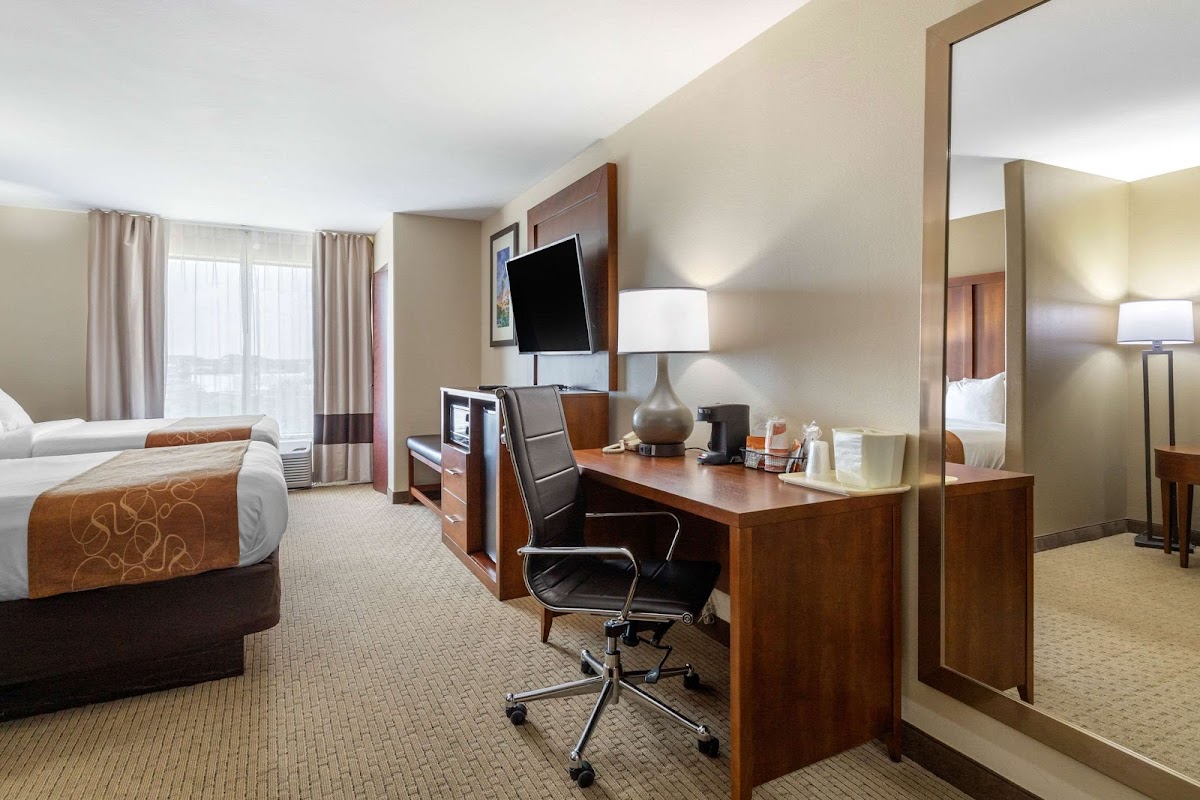 Comfort Suites Pflugerville - Austin North photo 2