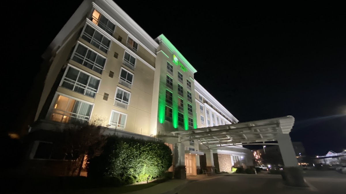 Holiday Inn & Suites Memphis - Wolfchase Galleria by IHG