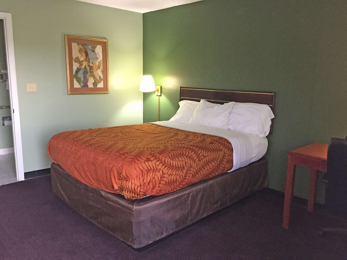 Americas Best Value Inn Manchester, TN photo 2