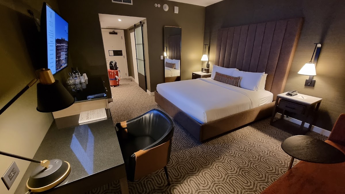 Hotel Vin, Grapevine, Autograph Collection photo 2