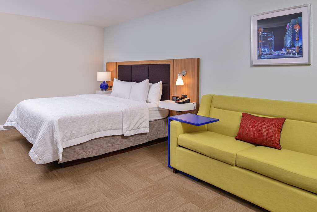 Hampton Inn Raleigh/Clayton I-40 photo 2