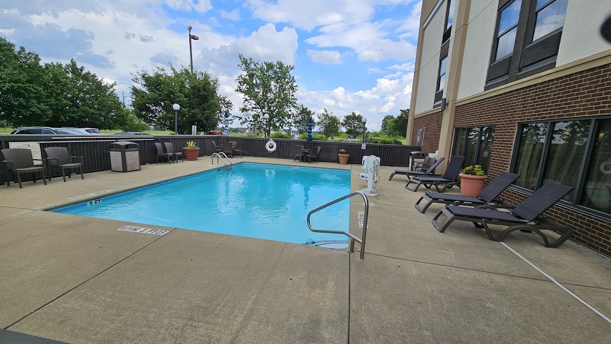 Hampton Inn Raleigh/Clayton I-40 photo 3