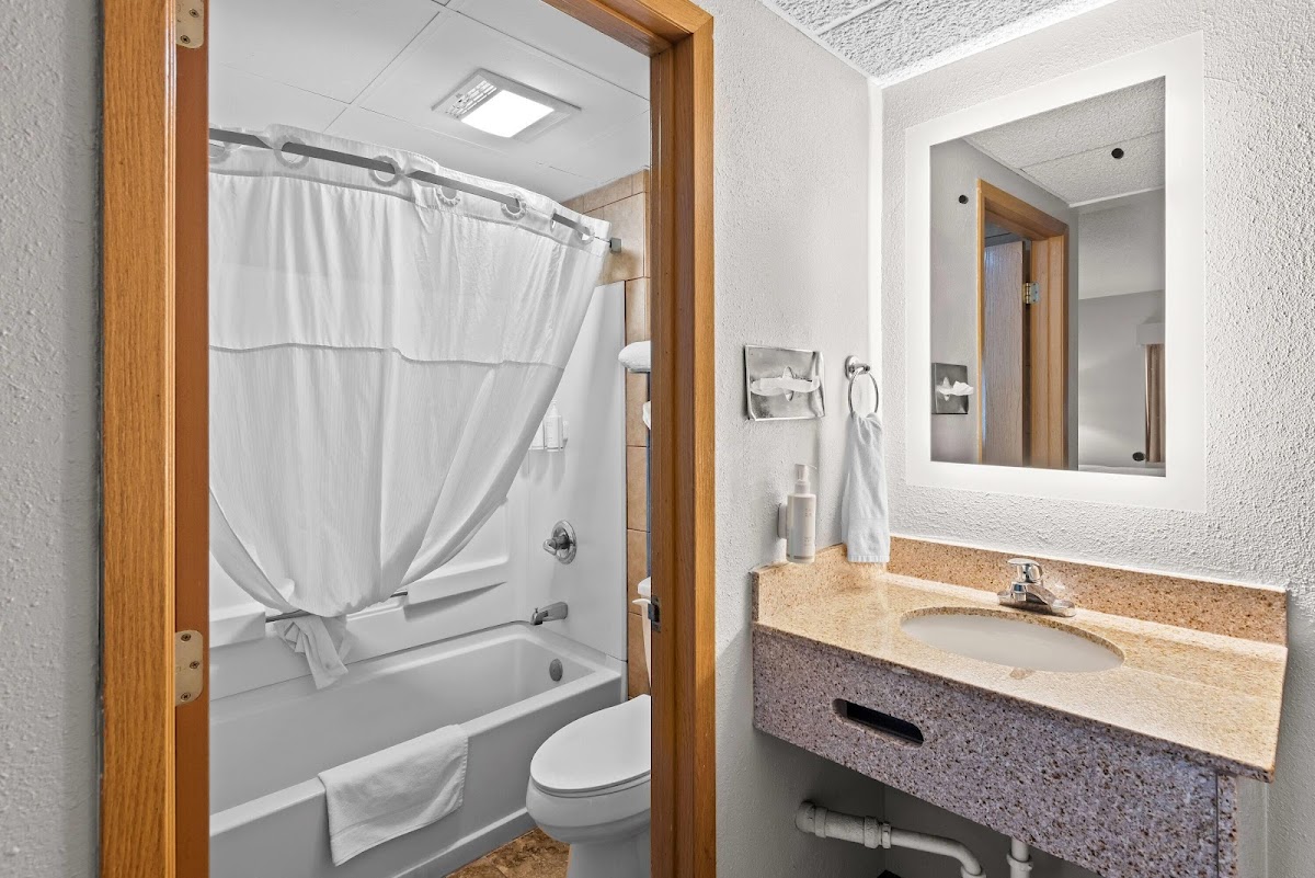 Days Inn by Wyndham Ames photo 3