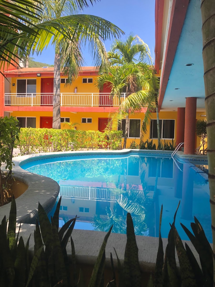 Sierra Express Hotel & Suites