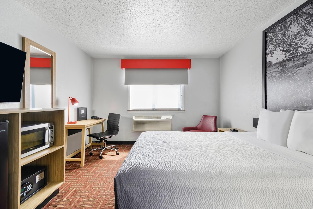 Super 8 by Wyndham Eveleth photo 2