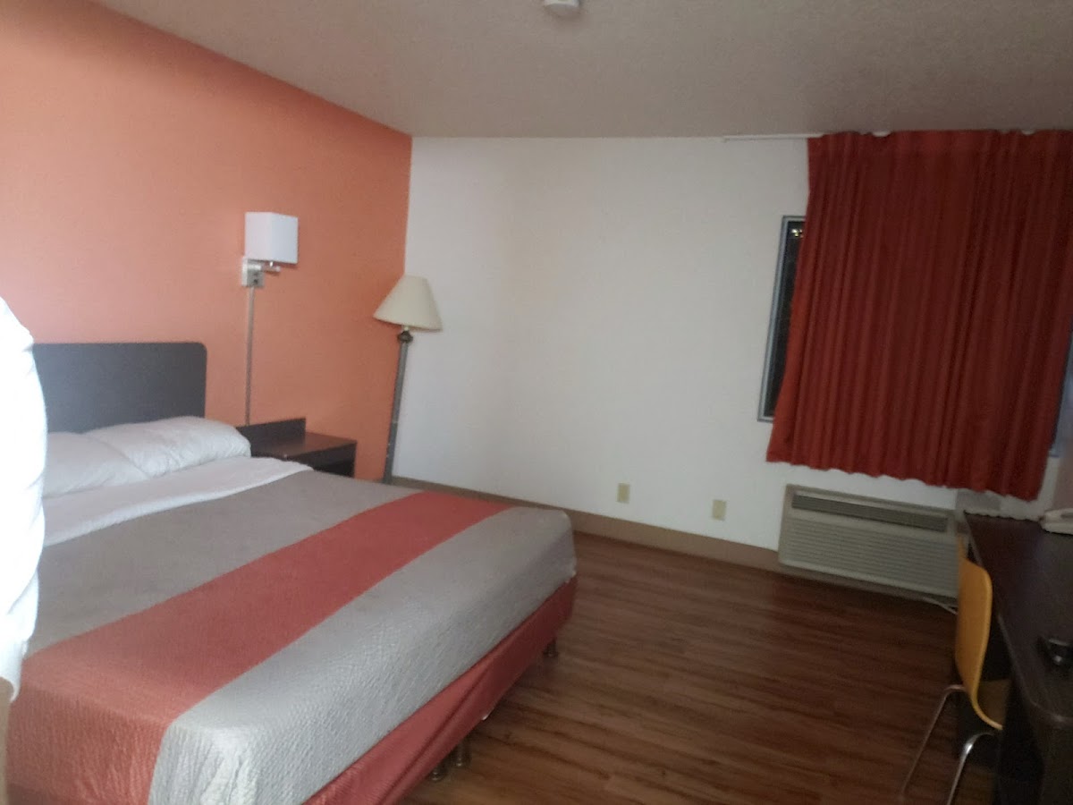 Motel 6 Maryland Heights, MO photo 2
