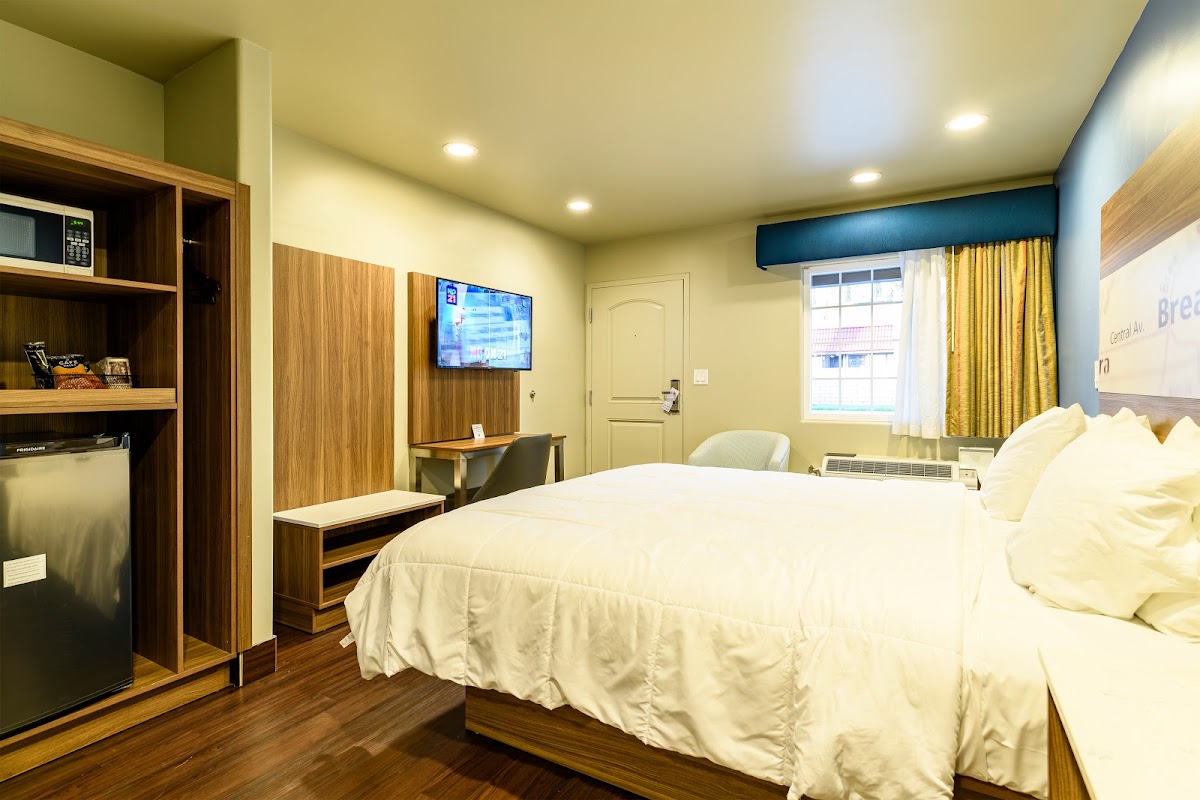 Hyland Inn Brea photo 2