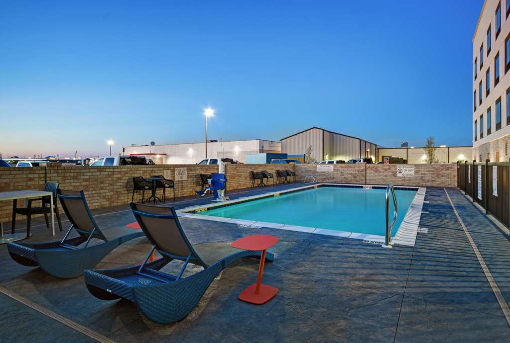 Hampton Inn Midland South photo 3