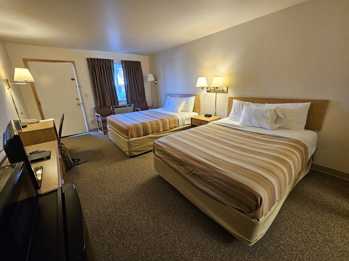 Yellowstone River Motel photo 2