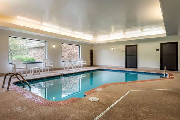 Comfort Suites Dayton-Wright Patterson photo 3