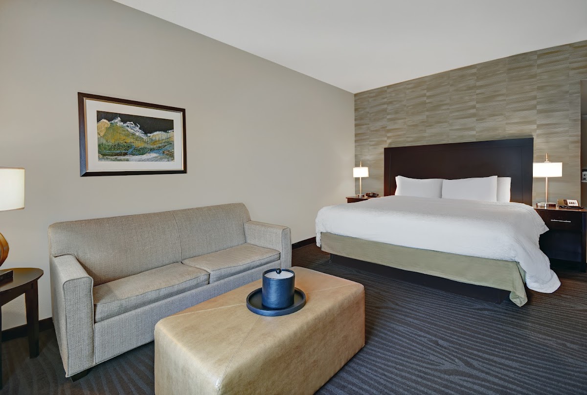Hampton Inn & Suites Robbinsville photo 2