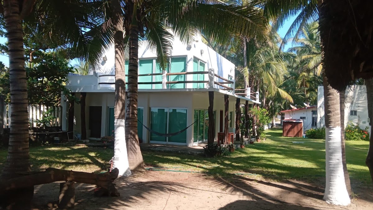 Nicho’s Beach Villas