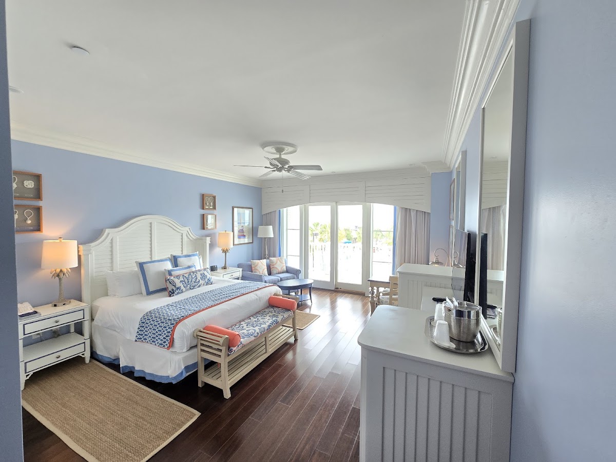 Charleston Harbor Resort & Marina