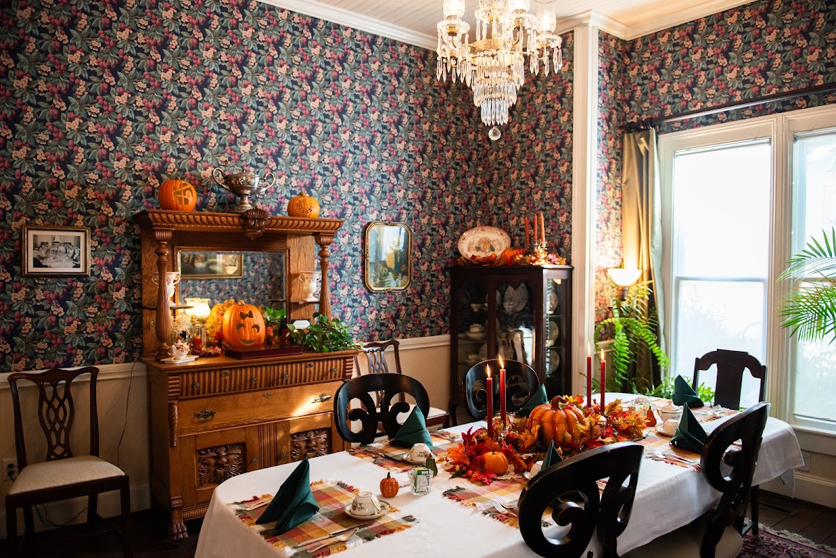 Carrier Houses Bed & Breakfast photo 3