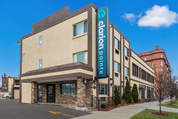 Clarion Pointe Syracuse Downtown