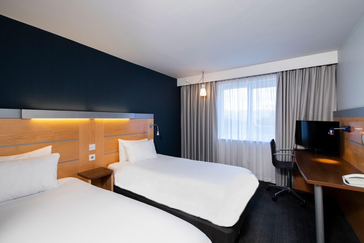 Holiday Inn Express Hamilton by IHG photo 2
