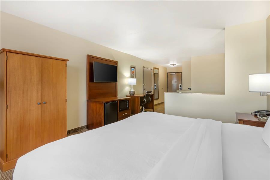 Comfort Inn & Suites Yuma I-8 photo 2